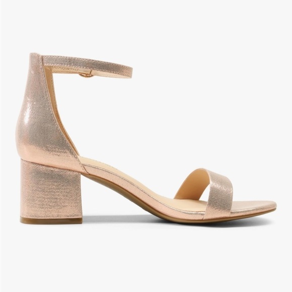 NWT DREAM PAIRS Womens Low-Chunk Low Heel Pump Sandal 7.5 - Picture 3 of 6